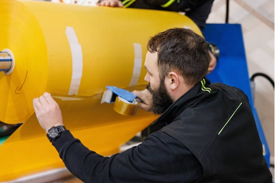 How to Choose an Industrial Adhesive Tape Manufacturer in China